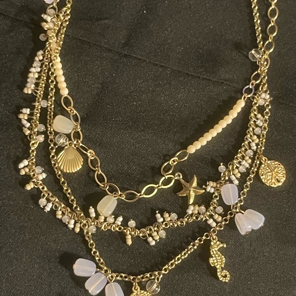 Three strand with charms necklace - Picture 4 of 6